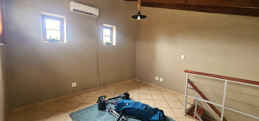 To Let 3 Bedroom Property for Rent in Waterval East North West